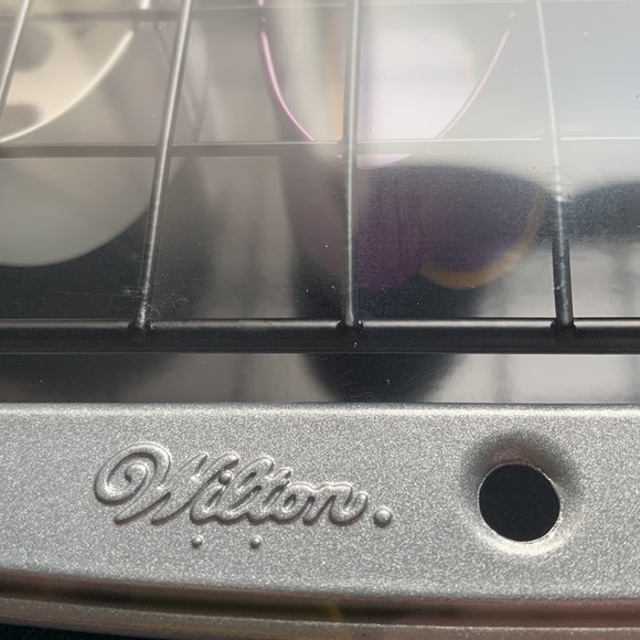 Wilton Cookie Baking Set 8 Piece Set - Picture 10 of 10